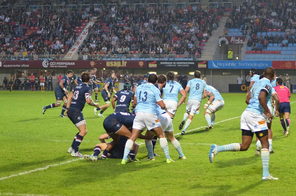 Matchday Checklist for Your First Live Rugby Game: Tickets, Weather, and Stadium Etiquette